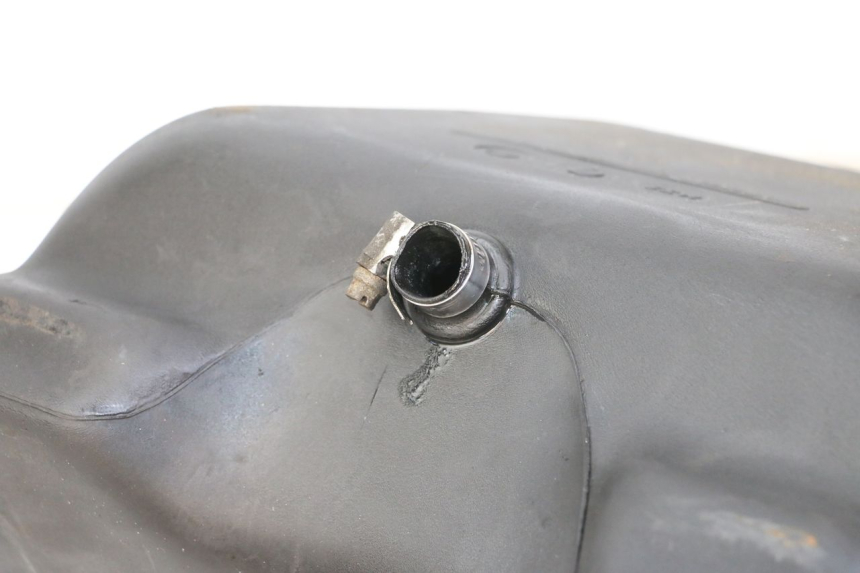 photo de DEPOSITO FUEL YAMAHA AEROX 50 (1997 - 2006) - Otra perspectiva