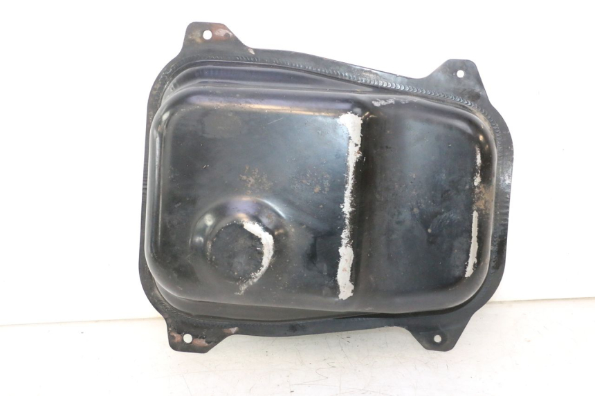 photo de DEPÓSITO DE COMBUSTIBLE KYMCO AGILITY 16+ 4T 50 (2018 - 2023) - Primer plano técnico