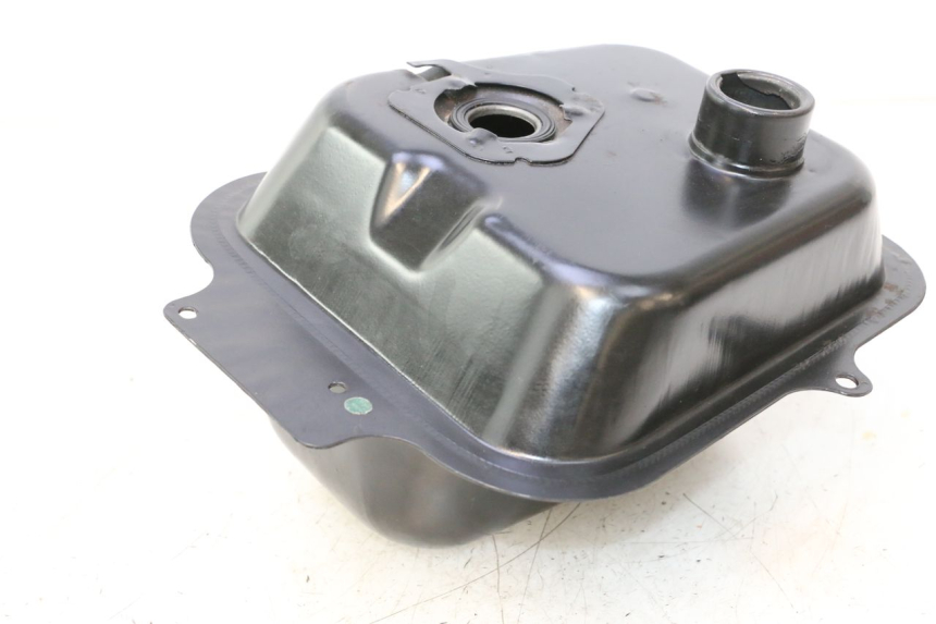 photo de DEPÓSITO DE COMBUSTIBLE KYMCO AGILITY 4T 50 (2005 - 2018) - Estado de la superficie y material