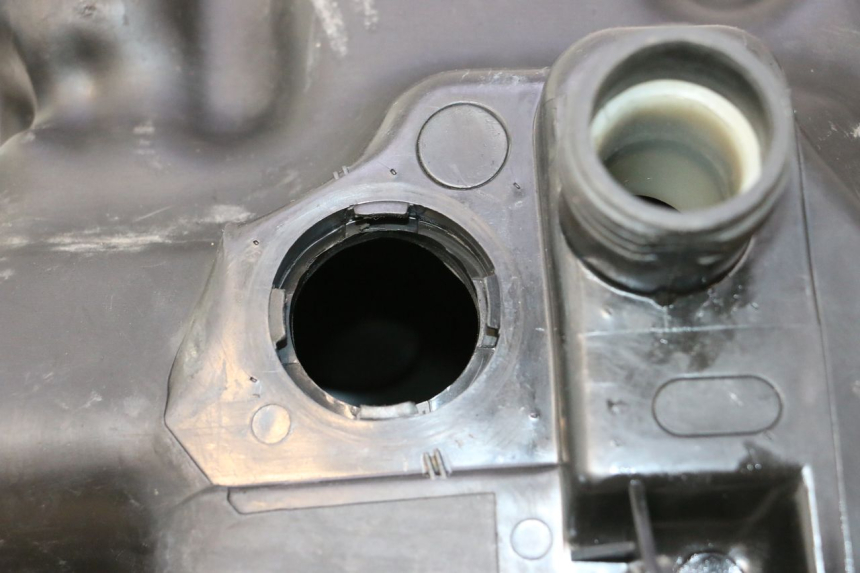 photo de DEPOSITO FUEL MBK BOOSTER ROCKET 50 (1995 - 1998) - Detalle de la pieza