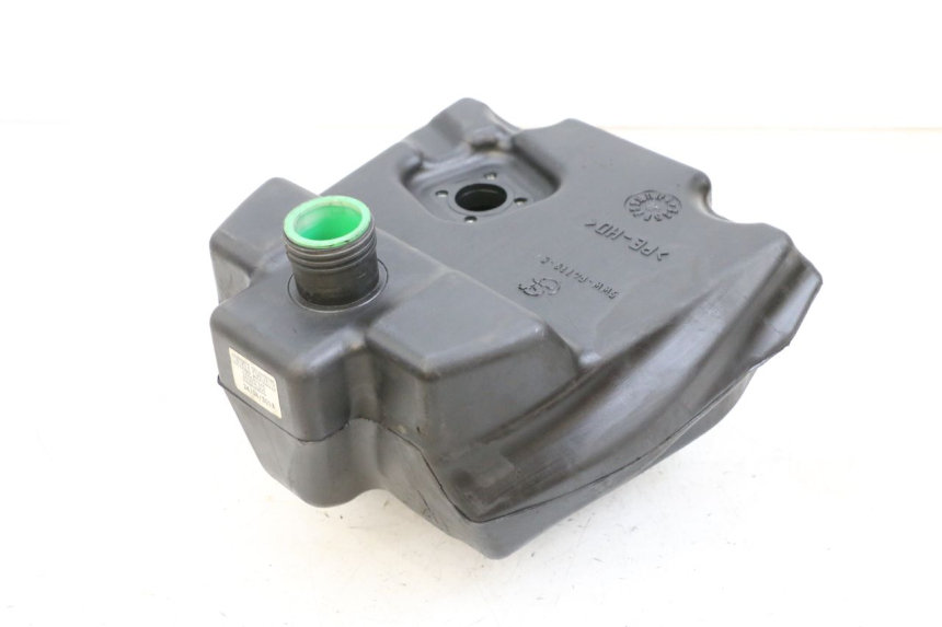 photo de DEPÓSITO DE COMBUSTIBLE MBK BOOSTER SPIRIT 50 (2004 - 2017) - Detalles de los puntos de fijación