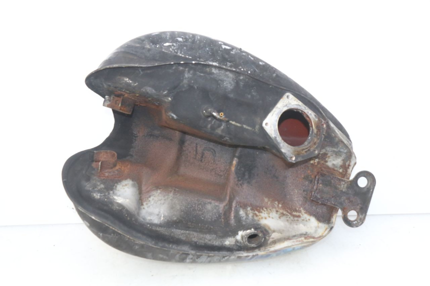 photo de DEPOSITO FUEL ROYAL ENFIELD BULLET CLASSIC 500 (2017 - 2020) - Primer plano técnico