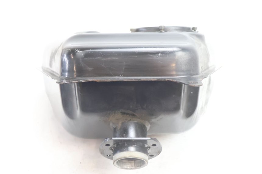 photo de DEPÓSITO DE COMBUSTIBLE YAMAHA BW'S BWS 125 (2010 - 2013) - Detalles de los puntos de fijación