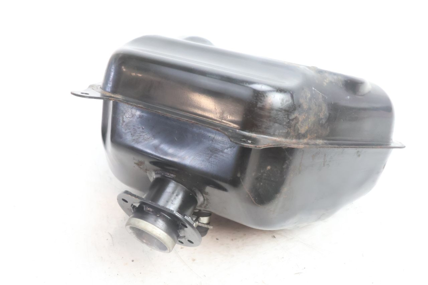 photo de DEPÓSITO DE COMBUSTIBLE YAMAHA BW'S BWS 125 (2010 - 2013) - Estado de la superficie y material