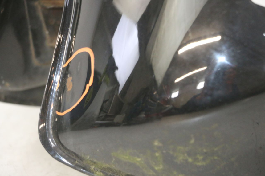 photo de DEPOSITO FUEL HONDA CBF 500 (2004 - 2007) - Zoom sobre los componentes