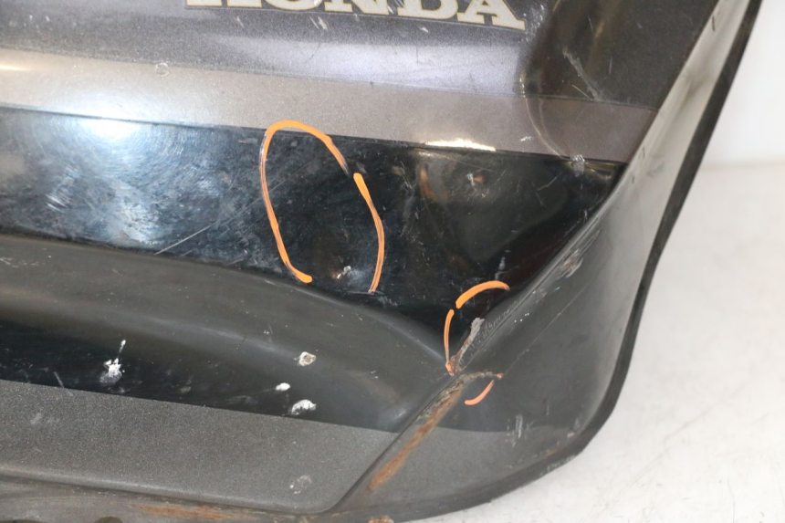 photo de DEPOSITO FUEL HONDA CBR F SC25 1000 (1989 - 1992) - Características distintivas