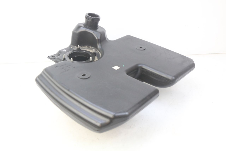 photo de DEPÓSITO DE COMBUSTIBLE PEUGEOT CITYSTAR 125 (2011 - 2017) - Otra perspectiva