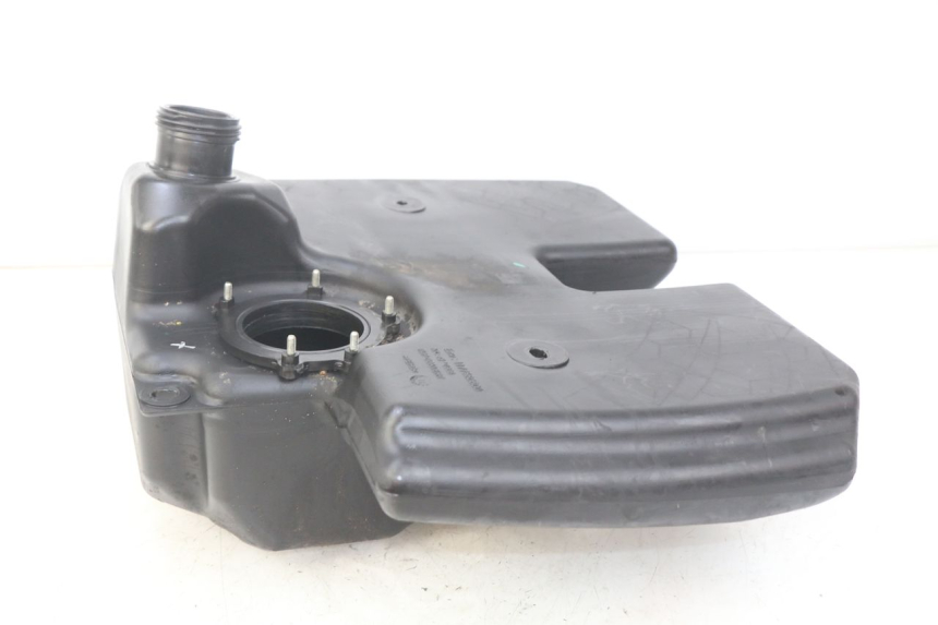 photo de DEPÓSITO DE COMBUSTIBLE PEUGEOT CITYSTAR 125 (2011 - 2017) - Otra perspectiva