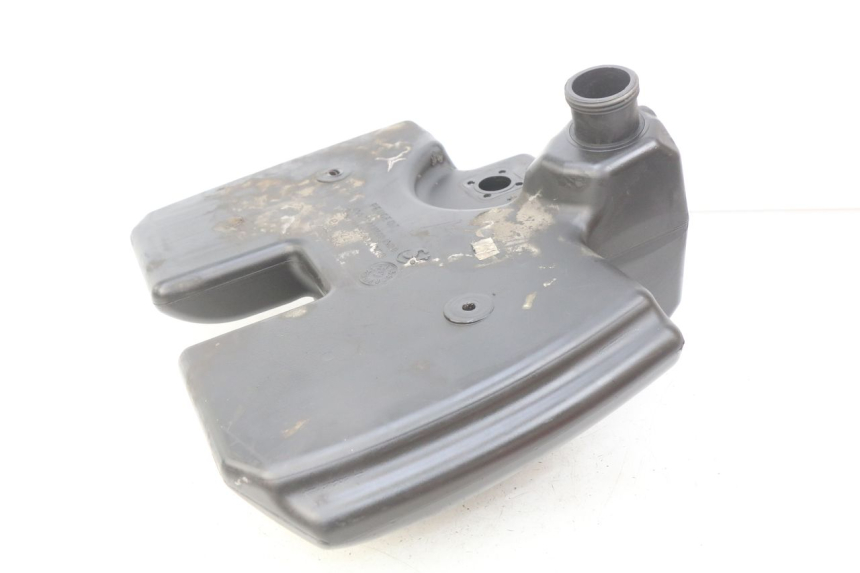 photo de DEPóSITO DE COMBUSTIBLE PEUGEOT CITYSTAR 50 (2013 - 2017) - Otra perspectiva