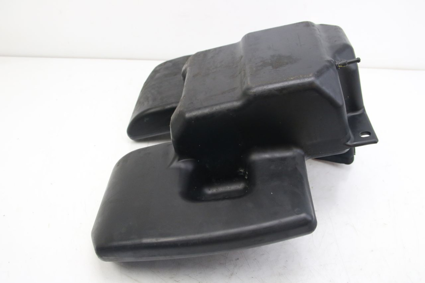 photo de DEPóSITO DE COMBUSTIBLE PEUGEOT CITYSTAR 50 (2013 - 2017) - Detalles de los puntos de fijación