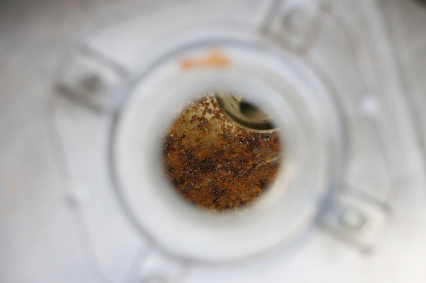 photo de DEPOSITO FUEL KSR CODE 125 (2018 - 2020) - Zoom sobre los componentes