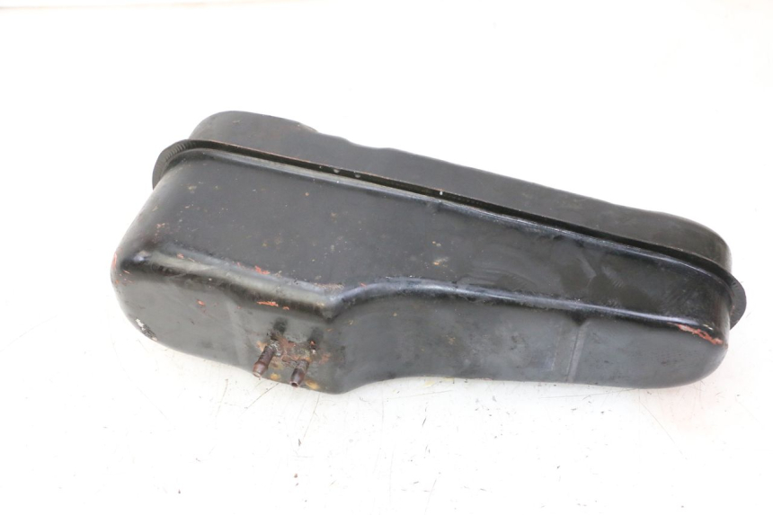 photo de DEPOSITO FUEL SKYTEAM DAX REPLICA 110 (2005 - 2015) - Primer plano técnico