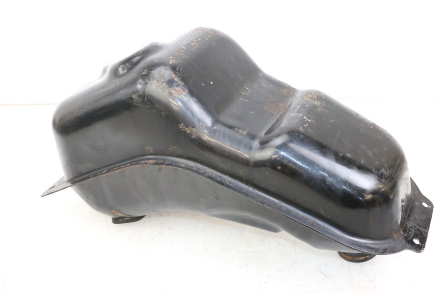 photo de DEPÓSITO DE COMBUSTIBLE KYMCO DINK STREET 125 (2009 - 2014) - Primer plano técnico