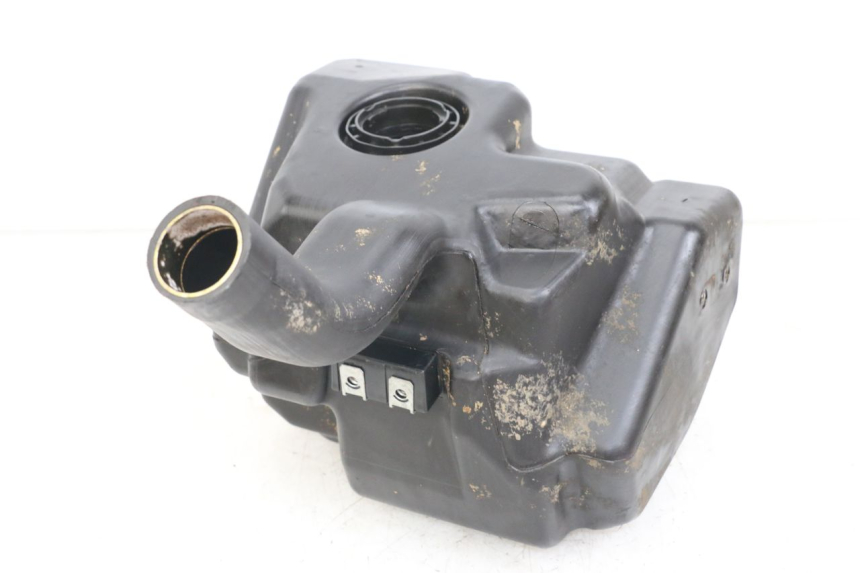 photo de DEPÓSITO DE COMBUSTIBLE GILERA DNA 50 (2000 - 2007) - Primer plano técnico