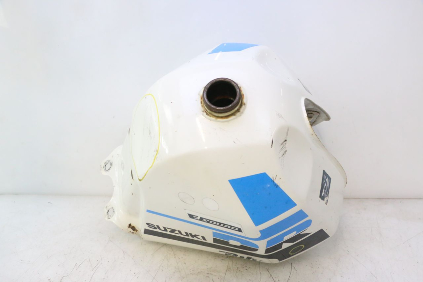photo de DEPOSITO FUEL SUZUKI DR S 600 (1985 - 1989) - Zoom sobre los componentes