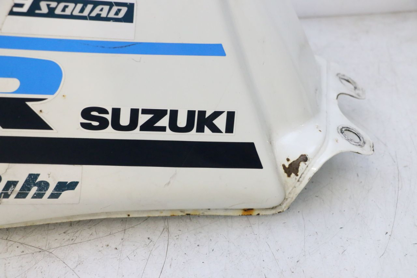 photo de DEPOSITO FUEL SUZUKI DR S 600 (1985 - 1989) - Ángulo de visión alternativo