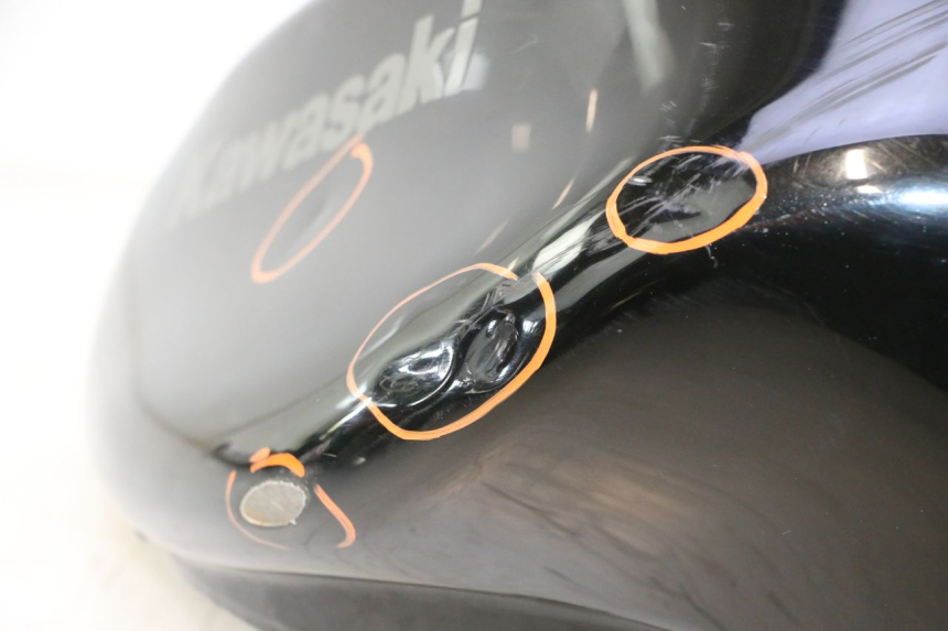 photo de DEPOSITO FUEL KAWASAKI ER-6 ER6 N 650 (2005 - 2009) - Primer plano de alta resolución