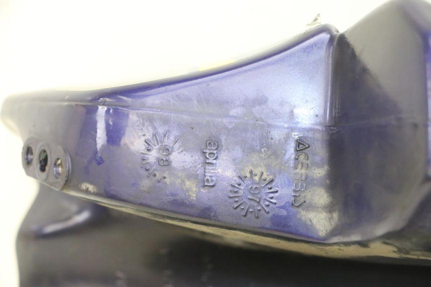 photo de DEPOSITO FUEL APRILIA ETX 125 (1998 - 2002) - Primer plano técnico