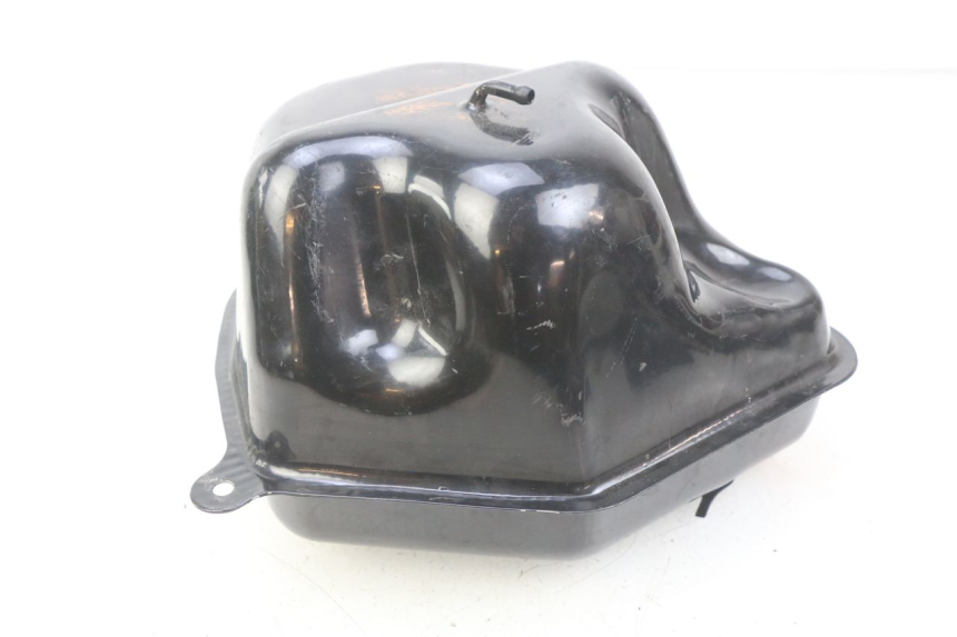 photo de DEPÓSITO DE COMBUSTIBLE JM MOTORS EVOLIS 4T 50 (2018 - 2022) - Primer plano técnico