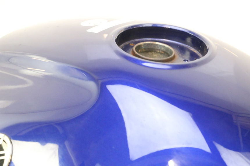 photo de DEPOSITO FUEL YAMAHA FJR 1300 (2001 - 2005) - Zoom sobre los componentes