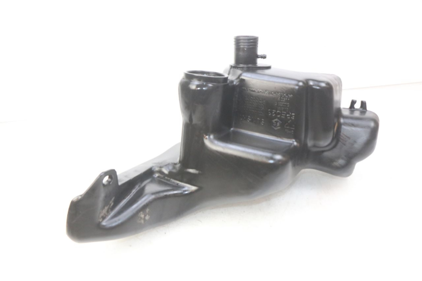 photo de DEPóSITO DE COMBUSTIBLE PIAGGIO FLY 2T 50 (2004 - 2017) - Otra perspectiva