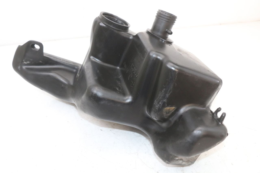 photo de DEPóSITO DE COMBUSTIBLE PIAGGIO FLY 2T 50 (2004 - 2017) - Detalle de la pieza