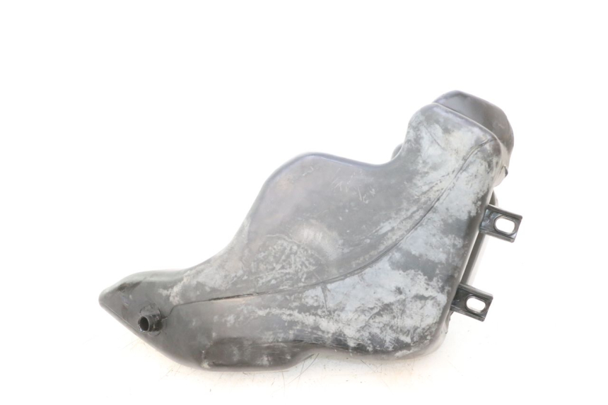 photo de DEPóSITO DE COMBUSTIBLE PIAGGIO FLY 2T 50 (2004 - 2017) - Primer plano técnico