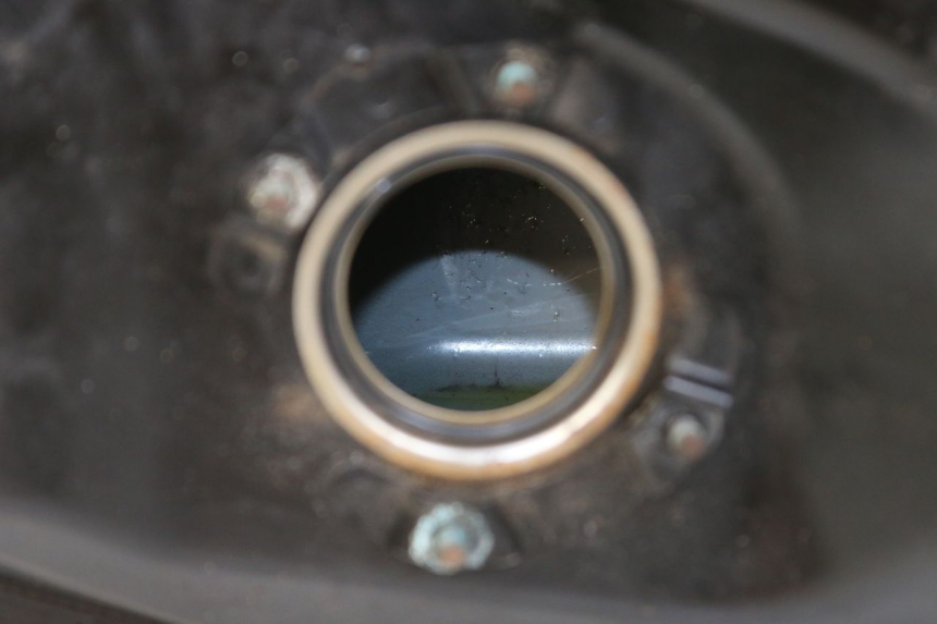 photo de DEPÓSITO DE COMBUSTIBLE HONDA FORZA 125 (2015 - 2016) - Zoom estado de uso