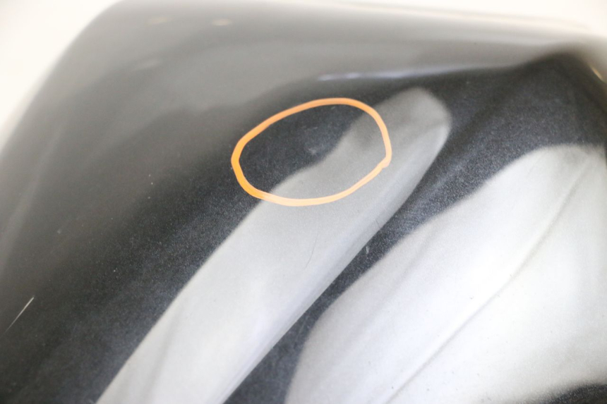 photo de DEPOSITO FUEL YAMAHA FZ6 N FAZER 600 (2004 - 2006) - Primer plano de alta resolución