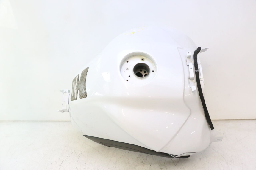 photo de DEPOSITO FUEL YAMAHA FZ8 800 (2010 - 2016) - Marcados y referencias originales