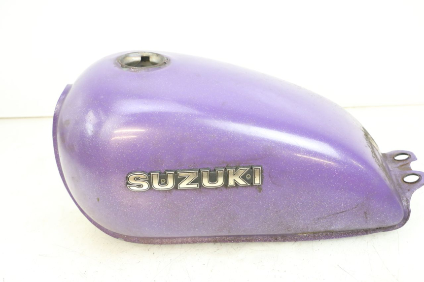 photo de DEPOSITO FUEL SUZUKI GN 125 (1997 - 2000) - Vista general del producto