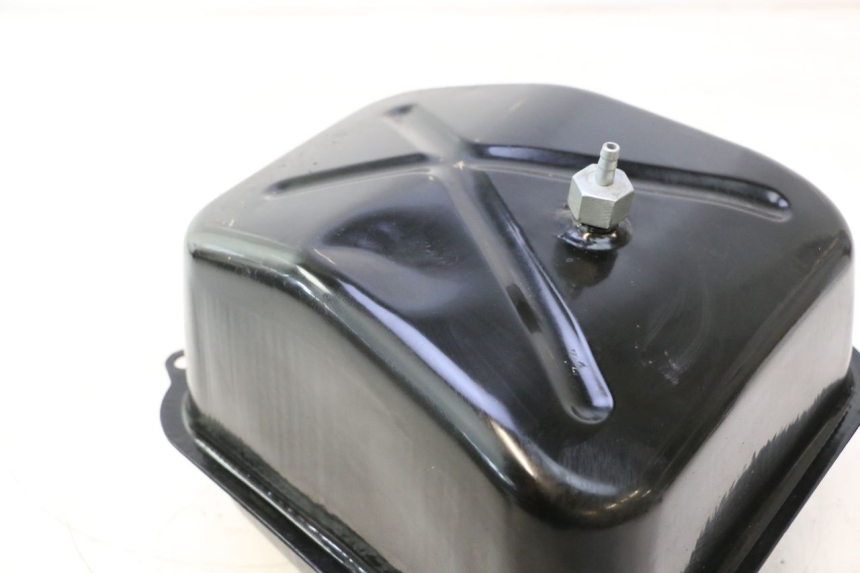 photo de DEPOSITO FUEL VASTRO GP 2T 50 (2013 - 2017) - Primer plano técnico
