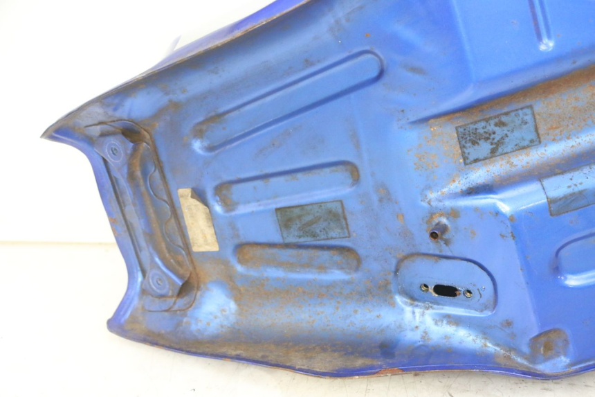 photo de DEPOSITO FUEL SUZUKI GS GSE 500 (2001 - 2003) - Estado de la superficie y material