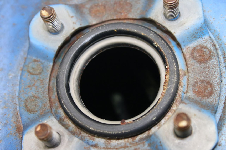photo de DEPOSITO FUEL SUZUKI GSF S BANDIT 600 (2000 - 2004) - Detalle de la pieza
