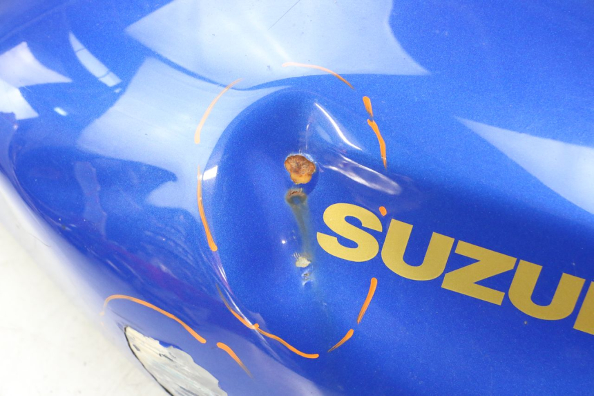 photo de DEPOSITO FUEL SUZUKI GSF S BANDIT 600 (2000 - 2004) - Perfil de la pieza de repuesto