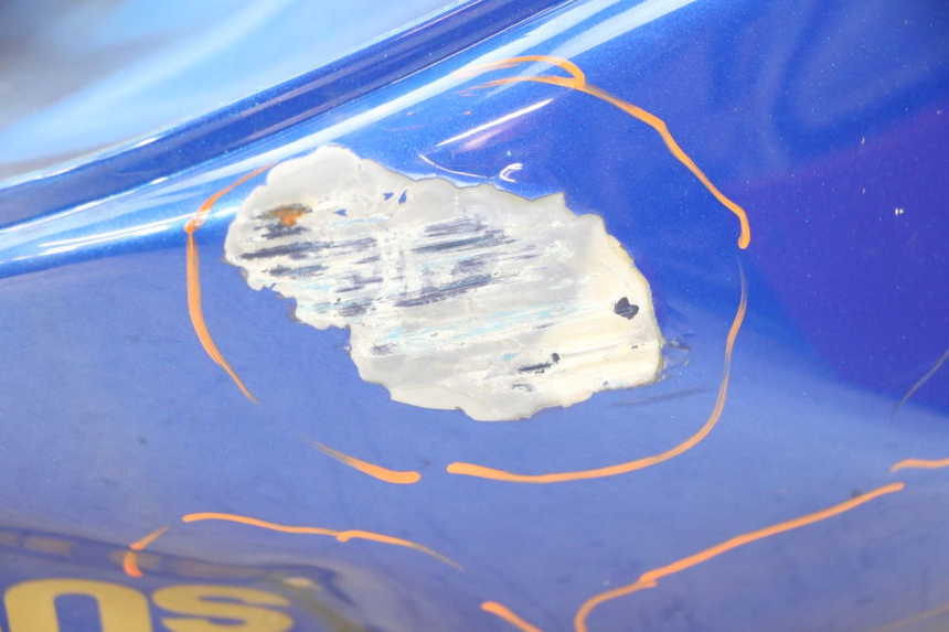 photo de DEPOSITO FUEL SUZUKI GSF S BANDIT 600 (2000 - 2004) - Zoom estado de uso