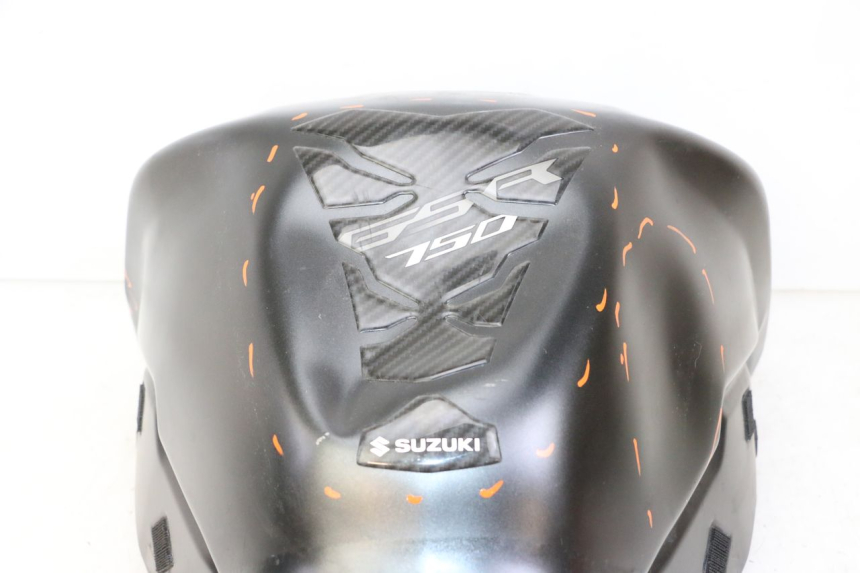 photo de DEPOSITO FUEL SUZUKI GSR 750 (2011 - 2017) - Marcados y referencias originales