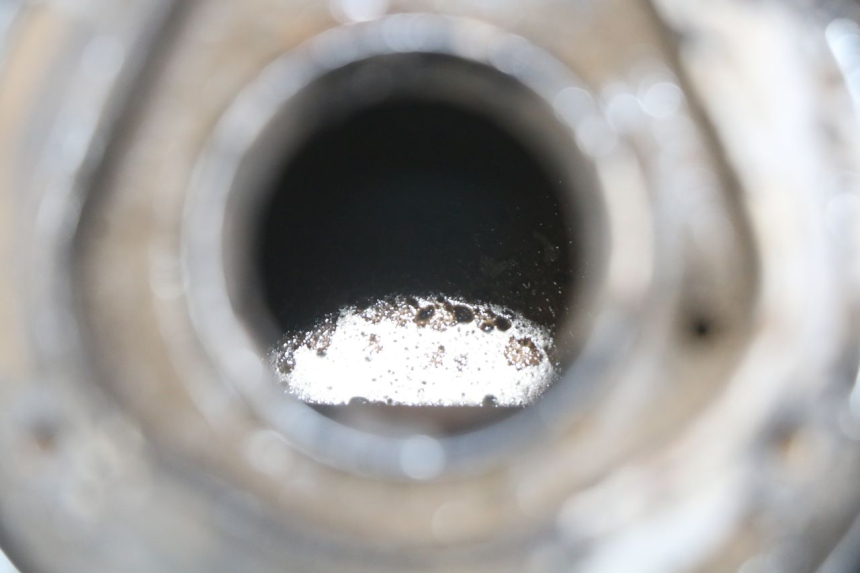 photo de DEPÓSITO DE COMBUSTIBLE SUZUKI GSX-F GSX  F 1100 (1988 - 1994) - Zoom estado de uso