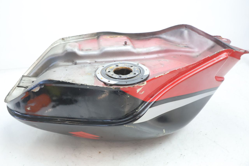 photo de DEPOSITO FUEL SUZUKI GSX F GSXF 750 (1988 - 1998) - Ángulo de visión alternativo