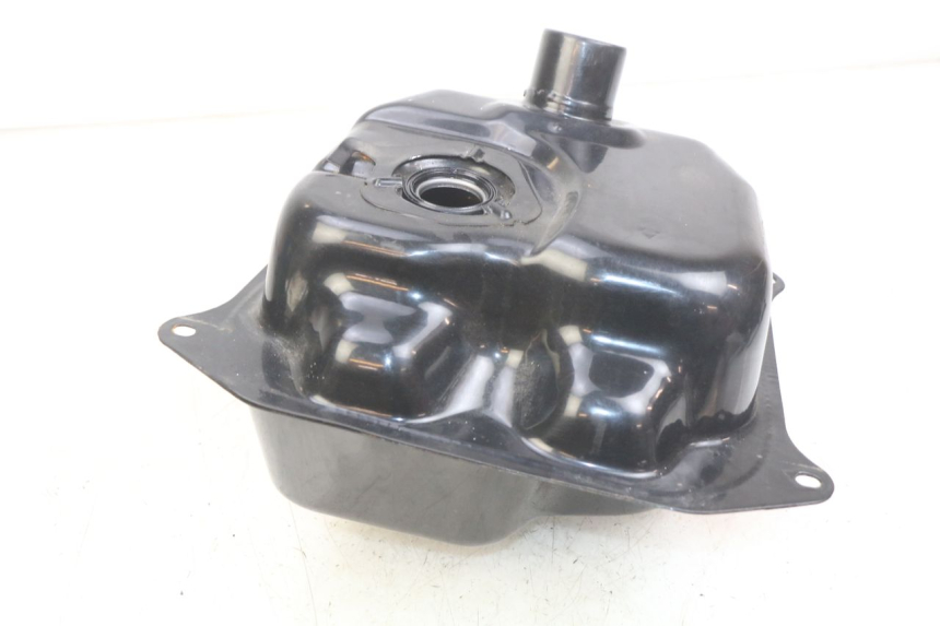 photo de DEPÓSITO DE COMBUSTIBLE EUROCKA GTR 50 (2007 - 2017) - Primer plano técnico