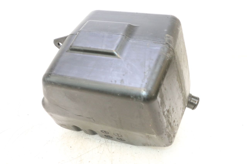 photo de DEPOSITO FUEL SYM GTS EVO 125 (2009 - 2013) - Primer plano técnico