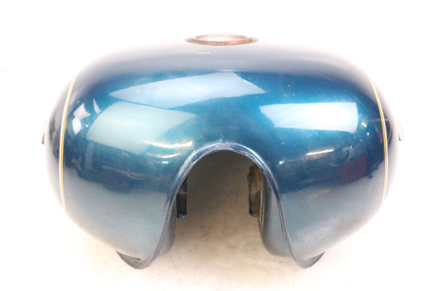 photo de DEPOSITO FUEL SUZUKI GZ MARAUDER 125 (1998 - 2004) - Zoom sobre los componentes