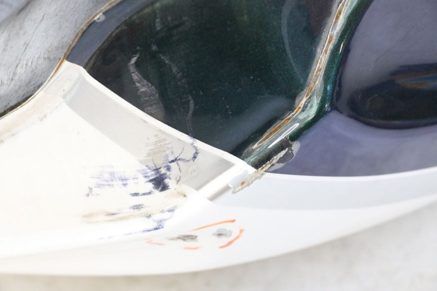 photo de DEPOSITO FUEL HONDA CBR F 1000 (1993 - 1996) - Primer plano técnico