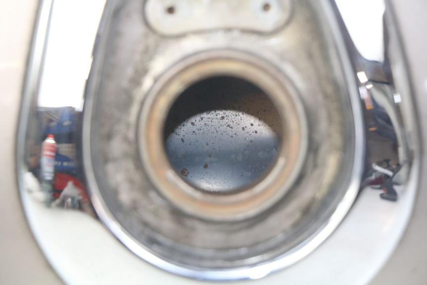 photo de DEPÓSITO DE COMBUSTIBLE SYM HUSKY 125 (1999 - 2005) - Otra perspectiva