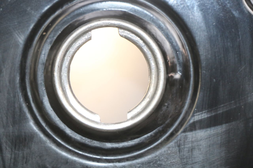 photo de DEPÓSITO DE COMBUSTIBLE YAMAHA HW XENTER 125 (2011 - 2017) - Estado de la superficie y material