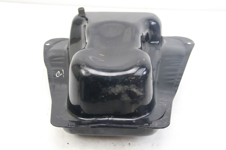 photo de DEPóSITO DE COMBUSTIBLE SYM JET 4 4T 50 (2018 - 2021) - Estado de la superficie y material