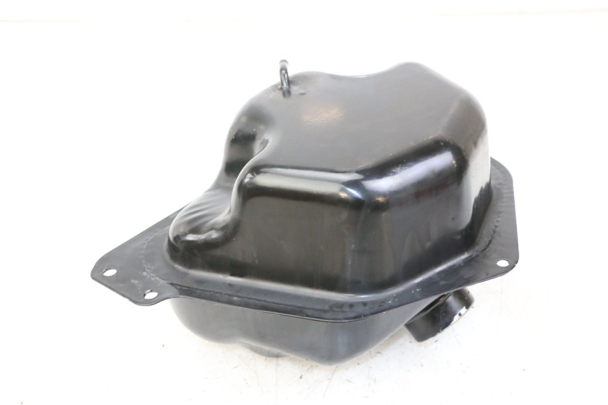 photo de DEPóSITO DE GASOLINA JM MOTORS MIA 50 (2017 - 2020) - Otra perspectiva