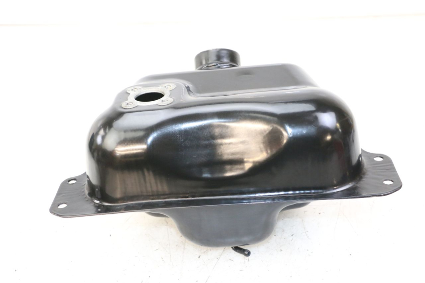 photo de DEPóSITO DE GASOLINA JM MOTORS MIA 50 (2017 - 2020) - Primer plano técnico