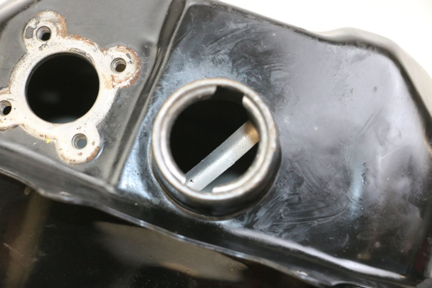 photo de DEPOSITO FUEL JM MOTORS OLDIES 4T 50 (2010 - 2020) - Detalle de la pieza