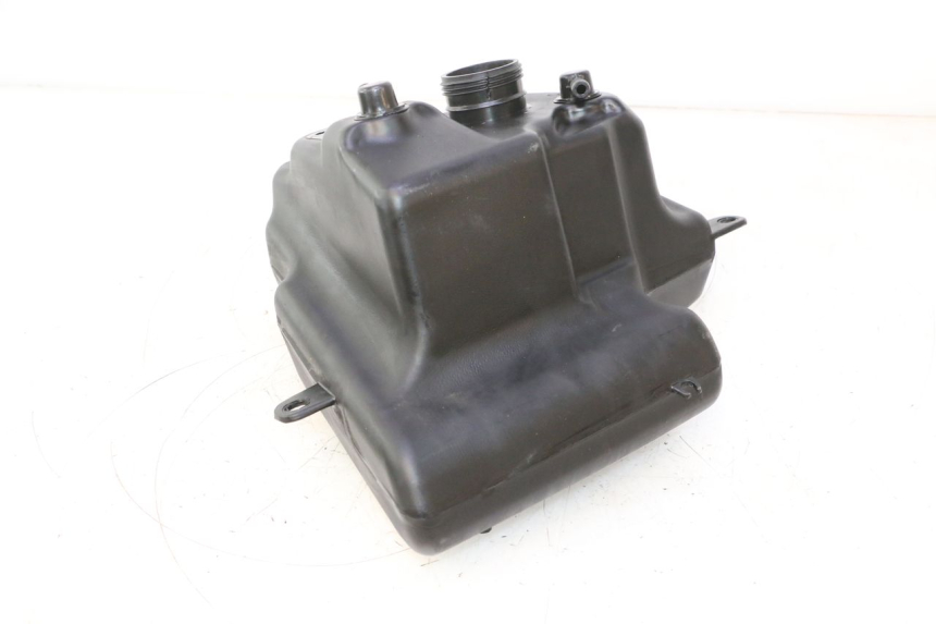 photo de DEPOSITO FUEL PEUGEOT KISBEE 4T 50 (2023 - 2026) - Zoom estado de uso